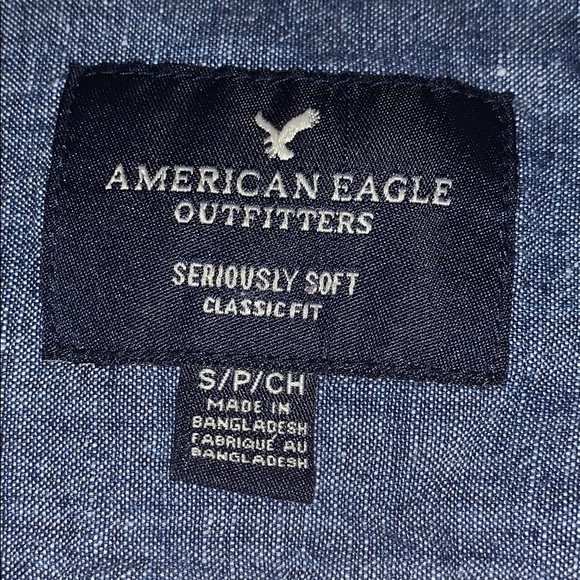 American Eagle chambray button up - Picture 4 of 5